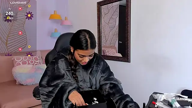 GiaFu online show from 02/11/25, 06:01