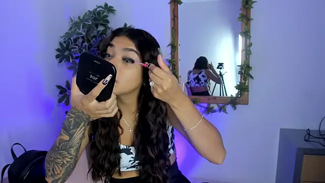 GiaFu online show from 10/14/25, 01:01