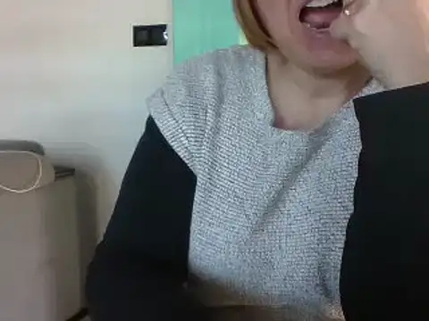 Sandcoq online show from 02/04/25, 11:49