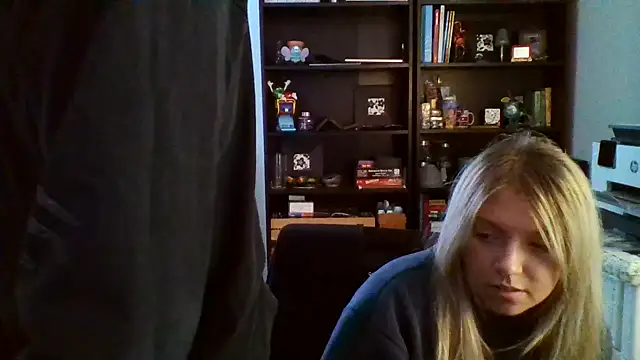 TheyCallMeSir6669 online show from 02/15/25, 07:06