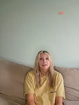 TheyCallMeSir6669 online show from 02/26/25, 08:33