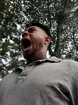 Snapshot of arafat_mia chatting on 09/12/25, 01:28 arafat mia online show from 09/12/25, 01:28