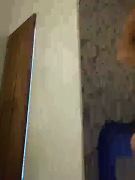 Carolinen online show from 12/20/25, 03:41