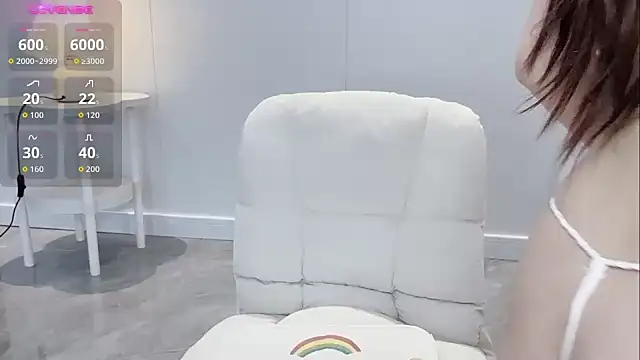 Snapshot of jiaozi-kiss chatting on 10/21/25, 02:01 jiaozi-kiss online show from 10/21/25, 02:01