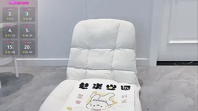 Snapshot of jiaozi-kiss chatting on 10/24/25, 01:24 jiaozi-kiss online show from 10/24/25, 01:24