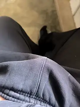 Snapshot of rana9639_1 chatting on 12/13/24, 05:38 rana9639 1 online show from 12/13/24, 05:38