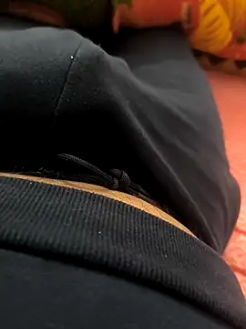 rana9639 1 online show from 12/16/24, 04:34