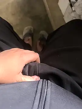 Snapshot of rana9639_1 chatting on 01/30/25, 06:35 rana9639 1 online show from 01/30/25, 06:35