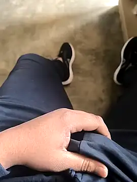 Snapshot of rana9639_1 chatting on 02/11/25, 05:26 rana9639 1 online show from 02/11/25, 05:26