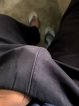 rana9639 1 online show from 02/27/25, 04:41