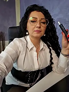 anissia teaser online show from 02/27/25, 07:55