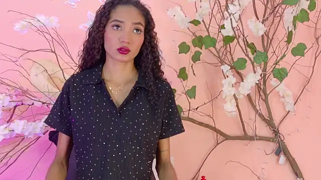 Charlotte Love10 online show from 07/05/26, 07:54