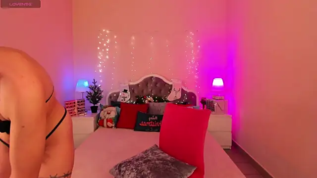 Snapshot of Aria69Stars chatting on 12/30/24, 11:59 Aria69Stars online show from 12/30/24, 11:59