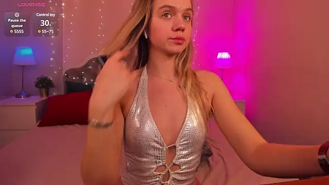 Snapshot of Aria69Stars chatting on 02/01/25, 11:21 Aria69Stars online show from 02/01/25, 11:21