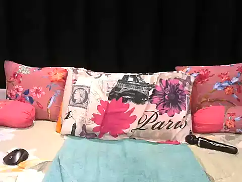 Pearl 00 online show from 06/05/26, 06:52