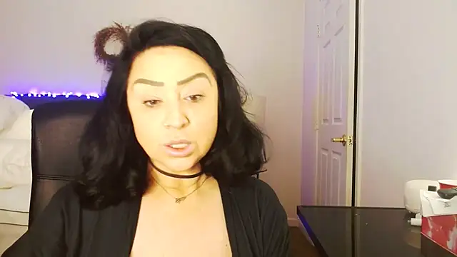 Snapshot of AlyssiaAmoreXO chatting on 05/04/26, 08:27 AlyssiaAmoreXO online show from 05/04/26, 08:27