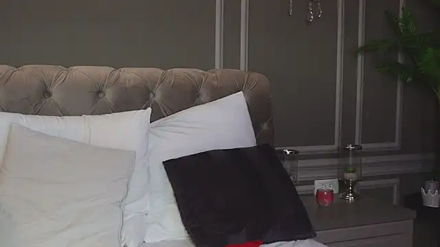 AnnieStylesx online show from 01/21/25, 11:03