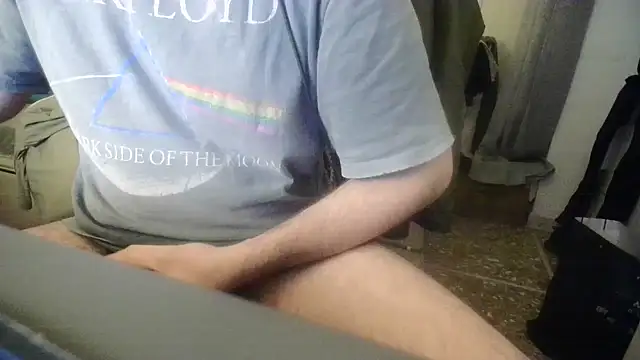 sbrodo96 online show from 12/17/25, 08:37