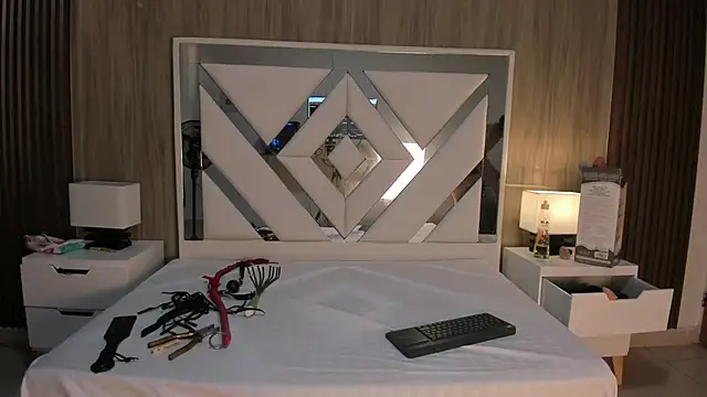 ValentinaThomas online show from 10/10/25, 07:46