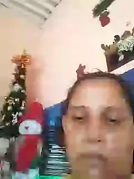 Snapshot of carolina_goez chatting on 12/25/24, 03:28 carolina goez online show from 12/25/24, 03:28