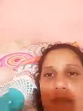 Snapshot of carolina_goez chatting on 12/25/24, 07:45 carolina goez online show from 12/25/24, 07:45