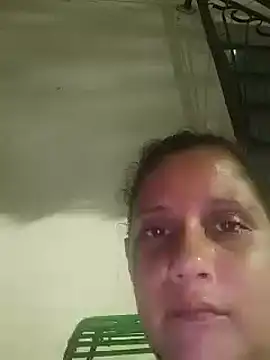 Snapshot of carolina_goez chatting on 01/01/25, 05:54 carolina goez online show from 01/01/25, 05:54