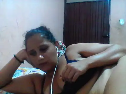 Snapshot of carolina_goez chatting on 02/05/25, 10:33 carolina goez online show from 02/05/25, 10:33