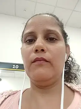 Snapshot of carolina_goez chatting on 02/10/25, 07:07 carolina goez online show from 02/10/25, 07:07