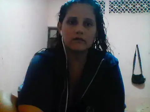 Snapshot of carolina_goez chatting on 02/13/25, 07:21 carolina goez online show from 02/13/25, 07:21