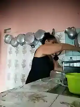 Snapshot of carolina_goez chatting on 03/11/25, 06:52 carolina goez online show from 03/11/25, 06:52