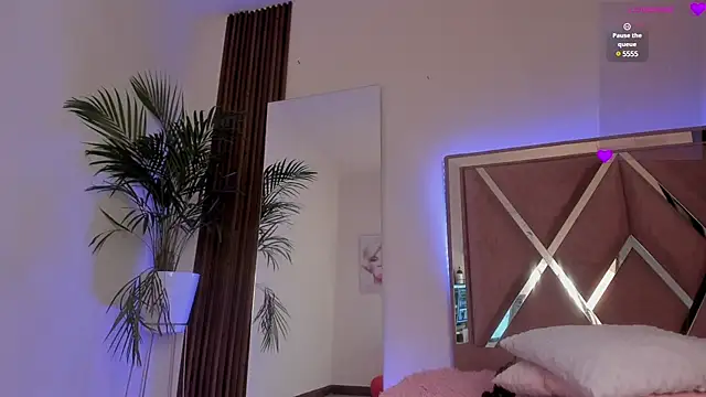 Snapshot of Eimyaniston_cute chatting on 02/22/25, 01:46 Eimyaniston cute online show from 02/22/25, 01:46