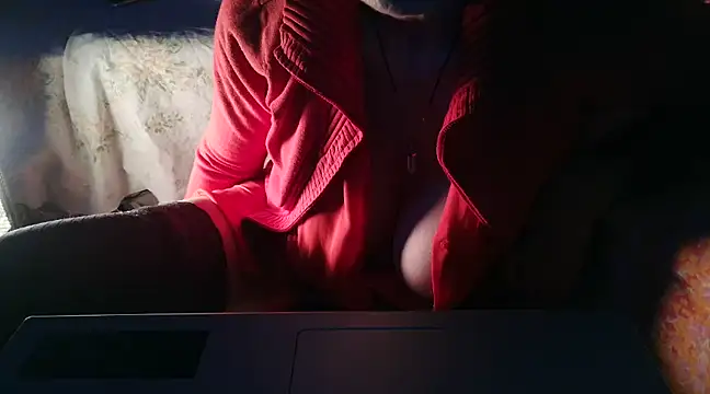 VeneRed online show from 03/10/25, 05:29