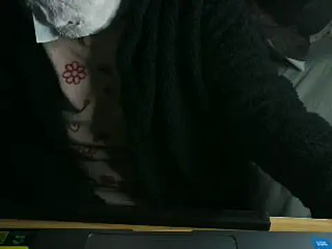 VeneRed online show from 04/01/26, 05:43