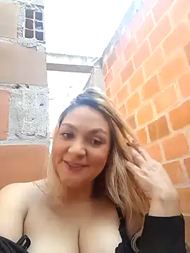 Snapshot of MalorySweet chatting on 12/25/24, 02:23 MalorySweet online show from 12/25/24, 02:23