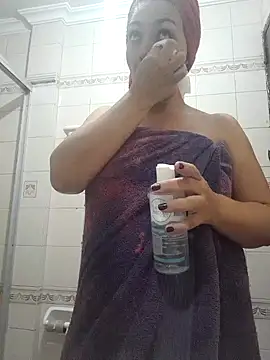 Snapshot of MalorySweet chatting on 12/31/24, 12:32 MalorySweet online show from 12/31/24, 12:32