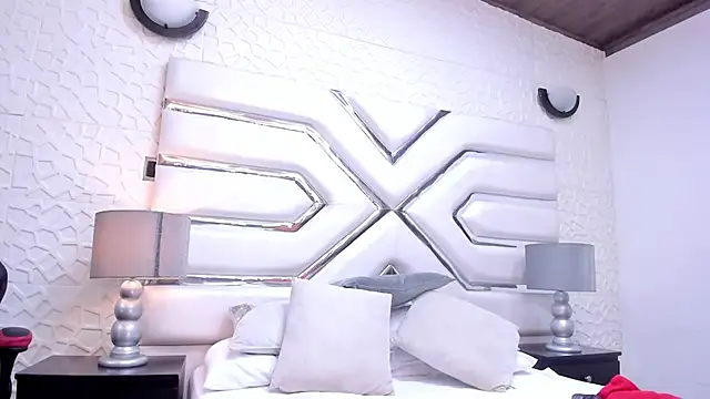 Snapshot of MalorySweet chatting on 01/02/25, 12:13 MalorySweet online show from 01/02/25, 12:13