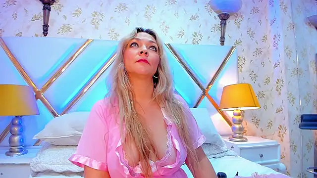 Snapshot of MalorySweet chatting on 02/22/25, 11:57 MalorySweet online show from 02/22/25, 11:57