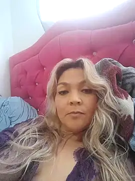 Snapshot of MalorySweet chatting on 03/02/25, 03:05 MalorySweet online show from 03/02/25, 03:05