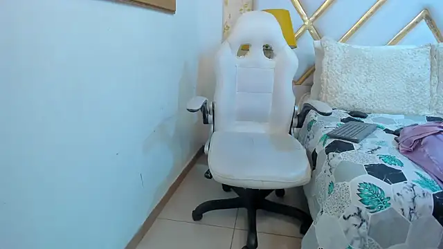 Snapshot of MalorySweet chatting on 09/14/25, 12:48 MalorySweet online show from 09/14/25, 12:48