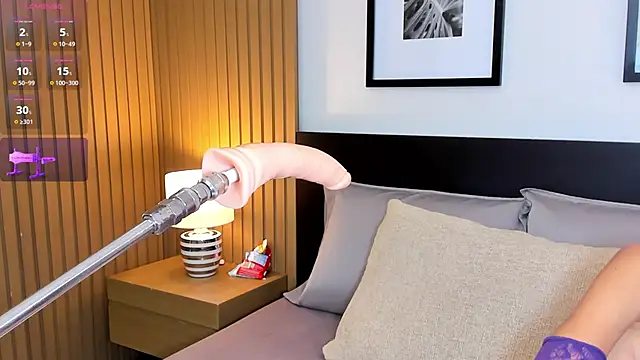 doll bella  online show from 03/13/26, 07:42