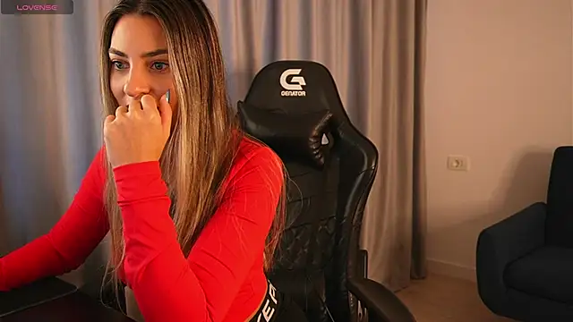 Snapshot of izzy_belle chatting on 01/20/25, 10:51 izzy belle online show from 01/20/25, 10:51