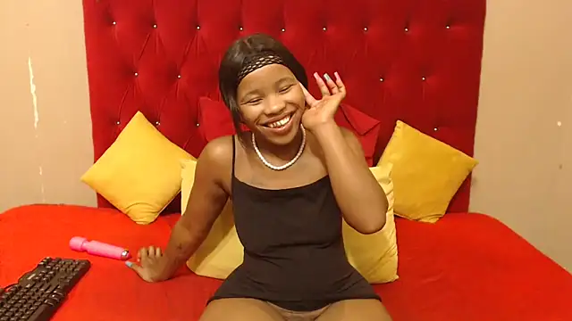 Snapshot of sexyboitypetite23 chatting on 01/21/25, 06:11 sexyboitypetite23 online show from 01/21/25, 06:11