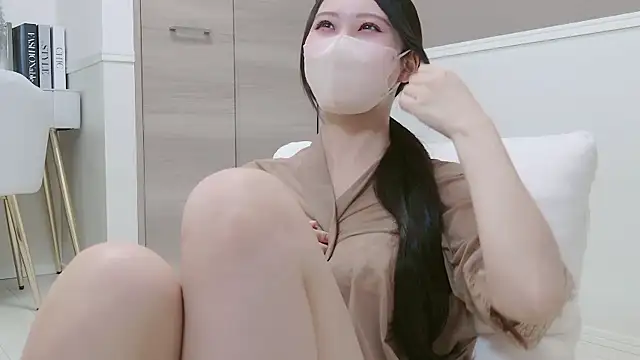 yuki room online show from 03/02/26, 12:23