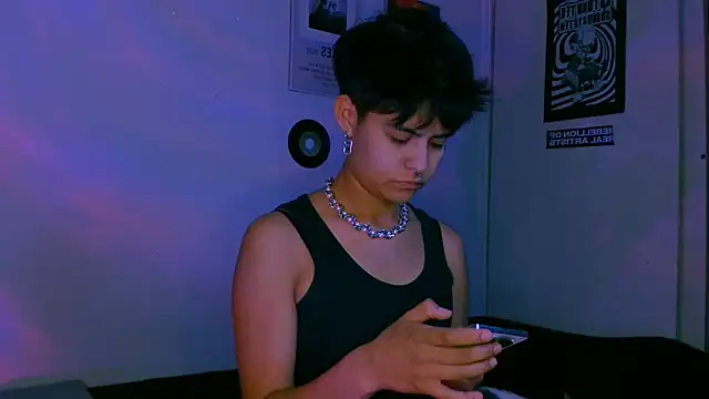 Snapshot of alex_one888 chatting on 10/20/25, 11:38 alex one888 online show from 10/20/25, 11:38