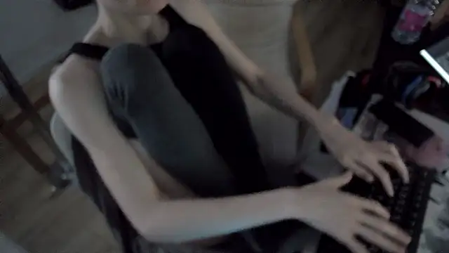 CeriseLapine online show from 01/09/26, 07:48