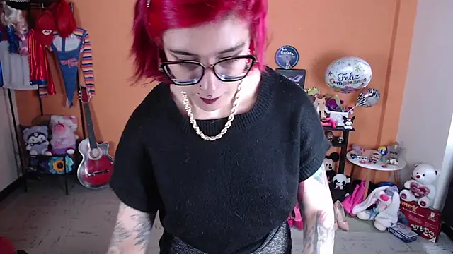 MissMiia2 online show from 02/05/25, 01:33