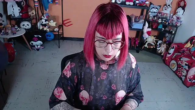 MissMiia2 online show from 04/13/26, 12:43