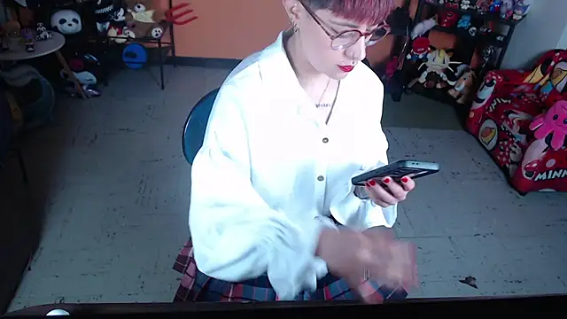 Snapshot of MissMiia2 chatting on 07/13/26, 10:40 MissMiia2 online show from 07/13/26, 10:40