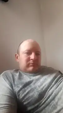 Snapshot of gato- chatting on 12/12/24, 09:26 gato- online show from 12/12/24, 09:26