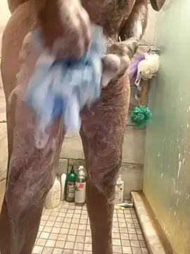 Looneytunes12345 online show from 11/08/25, 06:24